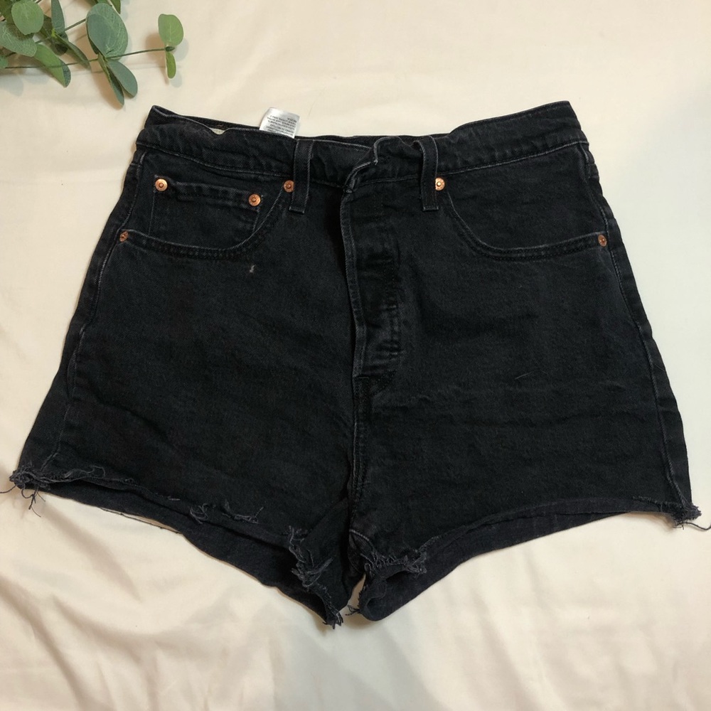Levi’s ribcage shorts size 30 black